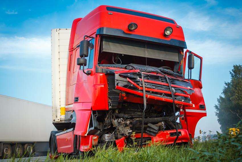 Co zrobić z uszkodzonym samochodem ciężarowym?